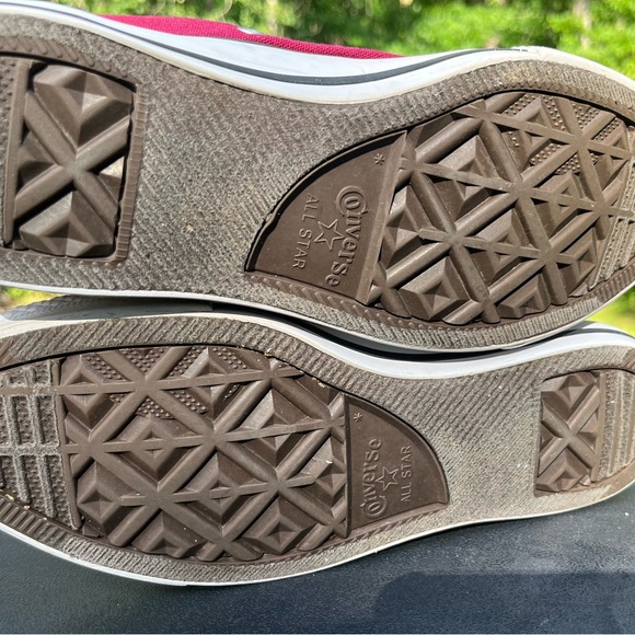 Converse Chuck Taylor Maroon Canvas Shoes - Picture 2 of 5